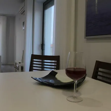 Vista Mare 5